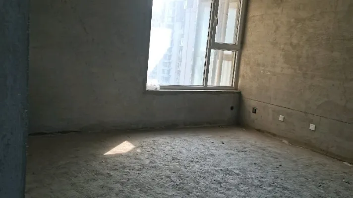要求全款，好的校区，出行方便，附近商场