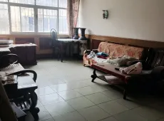 仙桃市|长虹路卫生小区4室5厅2卫出售