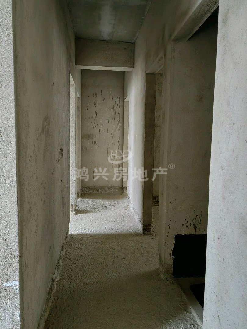 北流市城西毛坯4室2厅2卫二手房出售4