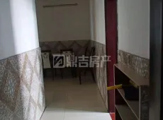 荣昌县|阮家庙安置房4室2厅2卫出售