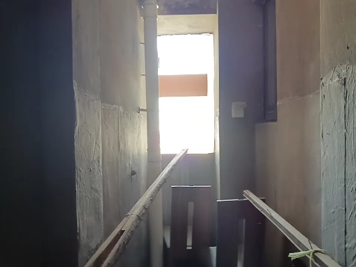 麒麟区北片区毛坯3室2厅2卫二手房出售1