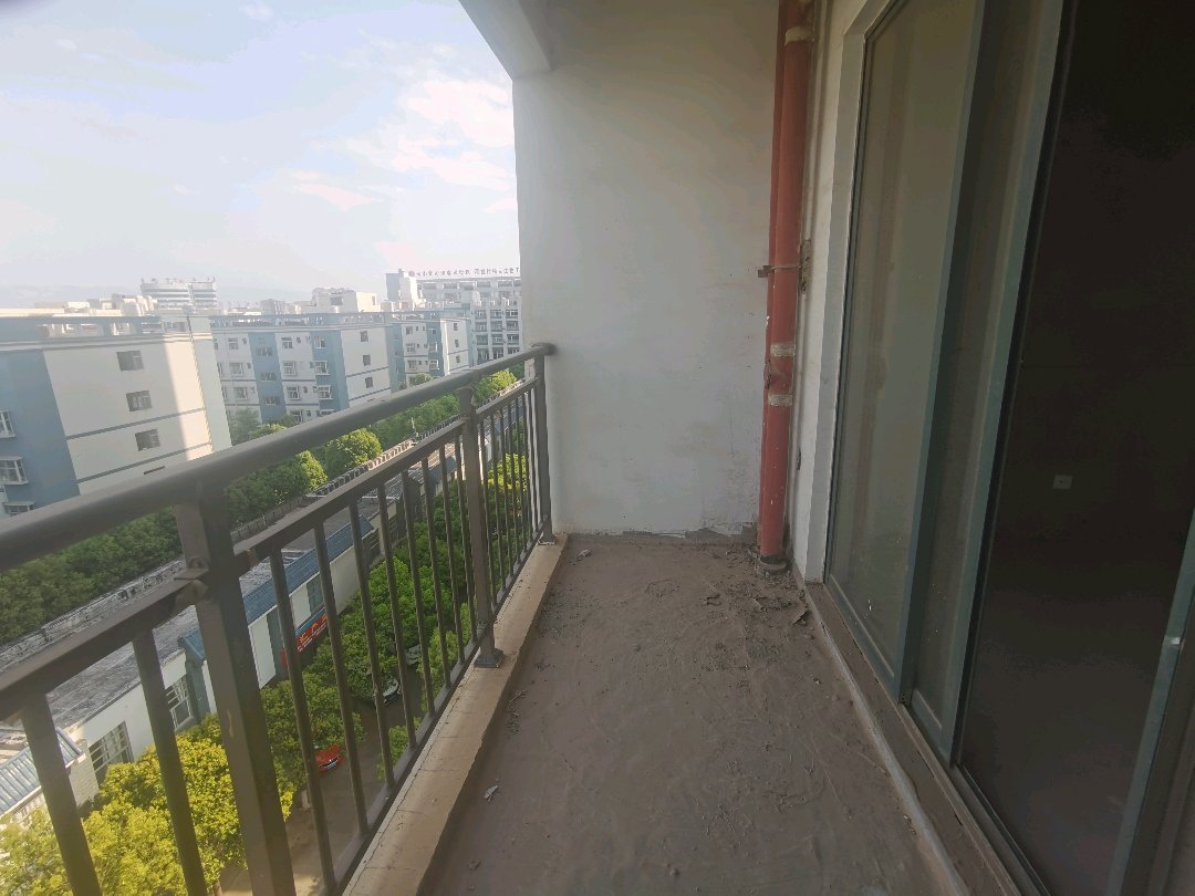 麒麟区北片区毛坯3室2厅2卫二手房出售5