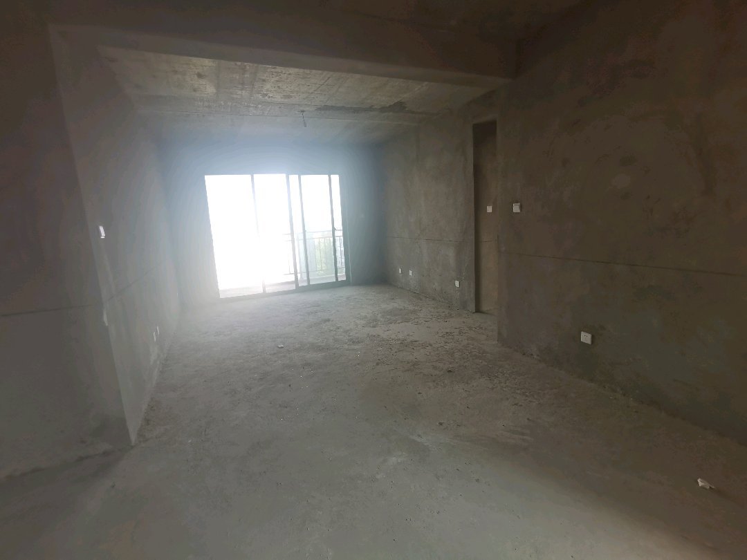 麒麟区北片区毛坯3室2厅2卫二手房出售9