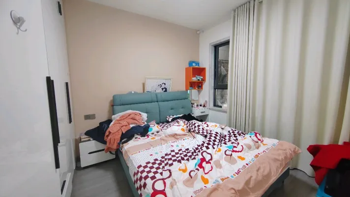 鹭湖宫精装3室户型巴适！