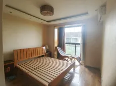 高新区|布鲁斯国际新城一期3室2厅2卫出售|买房租房佣金全返
