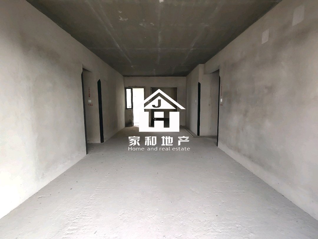 光大天骄御景,天骄御景全新毛坯四房带车位69万1