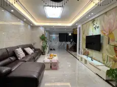 万年县|黄金御府3室2厅2卫出售