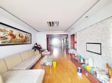 涿鹿县|旺泰家园3室2厅1卫出售