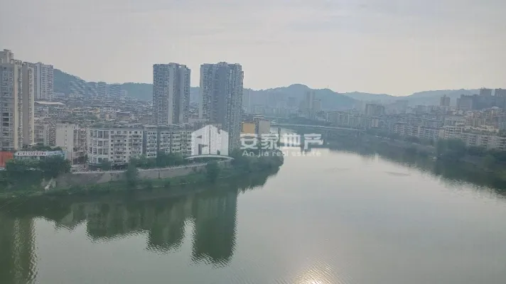 一品河景,低密度花园,阳光充足，欢迎品鉴