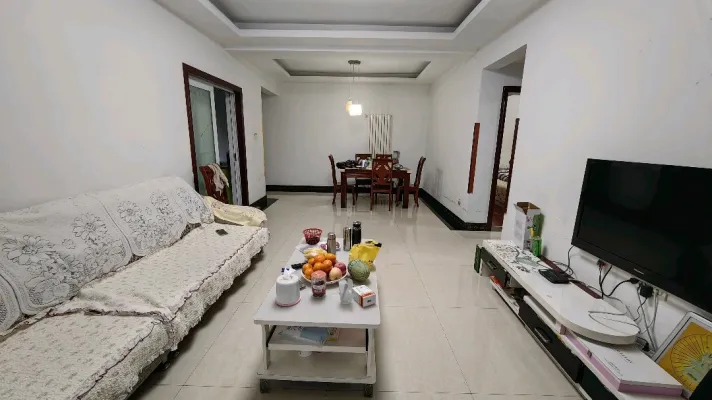 阳光蓝山郡精装三室两厅