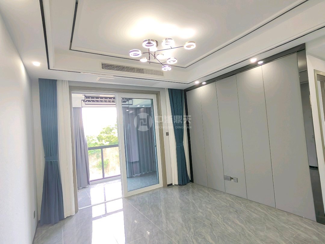 卧龙天香南园,89平米三房二卫精装出售159.8万11