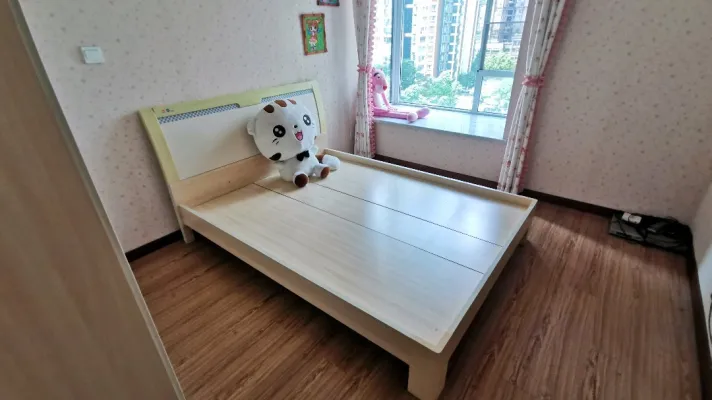 南滨佳苑 小区中庭 精装大两室 可改三室