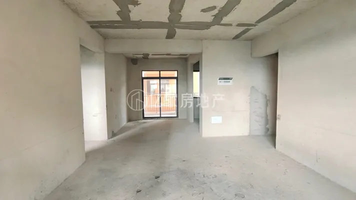 绣江茗城，买四房得五房，三代同堂绰绰有余，单价4000/㎡