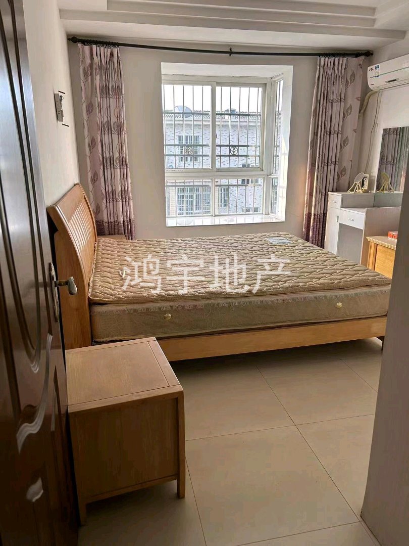 新城佳园A区,复式楼，精装修，拎包入住2