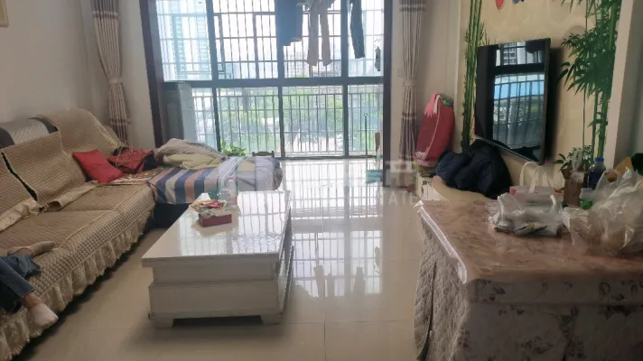 南北通透精装三房户型结构实惠。。