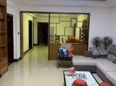 高州市|顺景花园4室2厅2卫出售