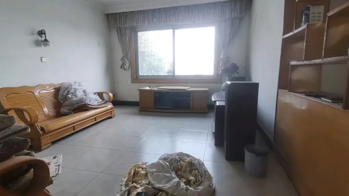 树脂厂，84平两厅两卫一卫