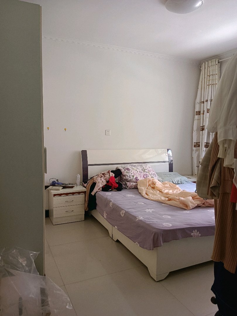 大名环保局家属院,西户，简单装修，有车库另加10万，无储藏间，能更名2
