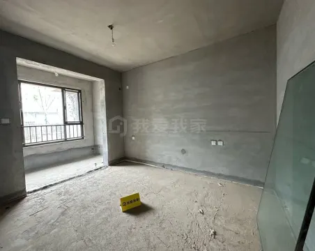 御苑尚品3室2厅1卫朝南北毛坯