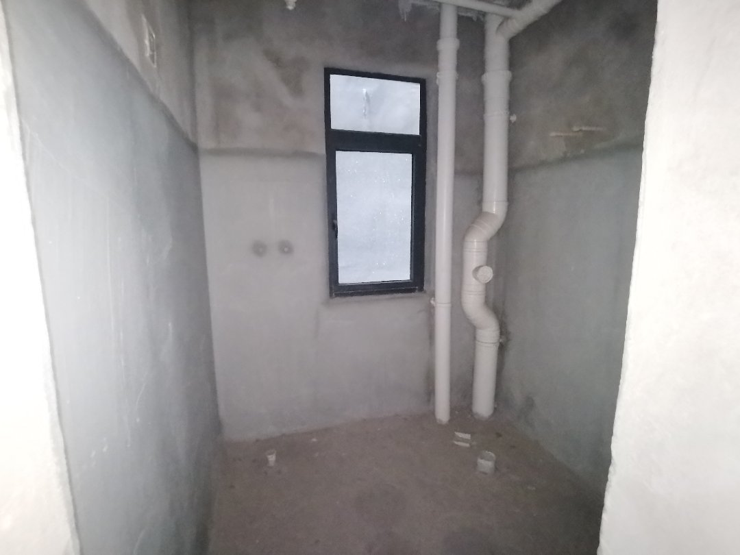 麒麟区南片区毛坯4室2厅2卫二手房出售3
