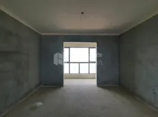 红谷滩区|恒锦花苑三区4室2厅2卫出售