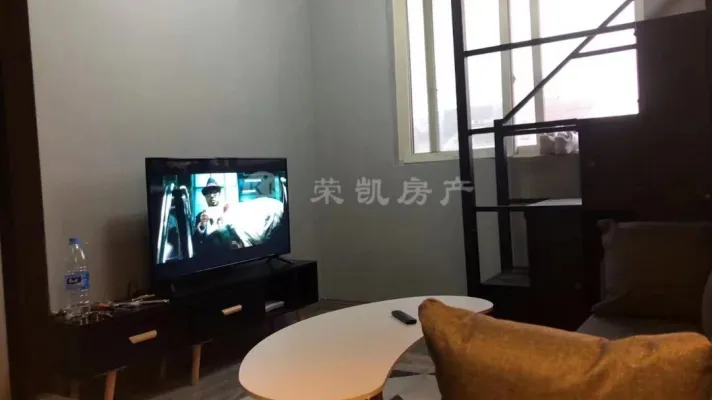 北门温馨套一，拎包入住