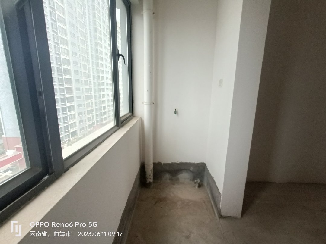 麒麟区东片区毛坯4室2厅2卫二手房出售8