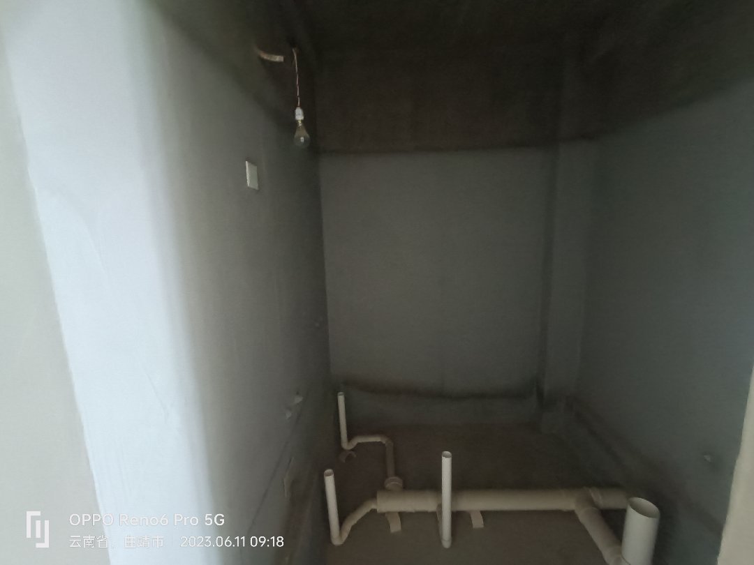 麒麟区东片区毛坯4室2厅2卫二手房出售10