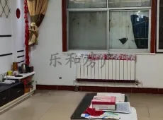 岐山县|电机厂家属院3室2厅1卫出售