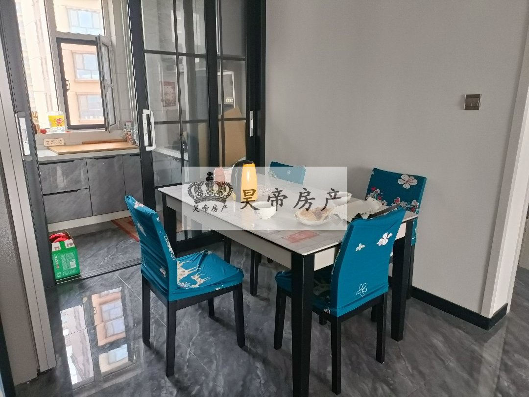 煜景花园,煜景花园三室两厅两卫的  南北通透  精装修家具家电全带9