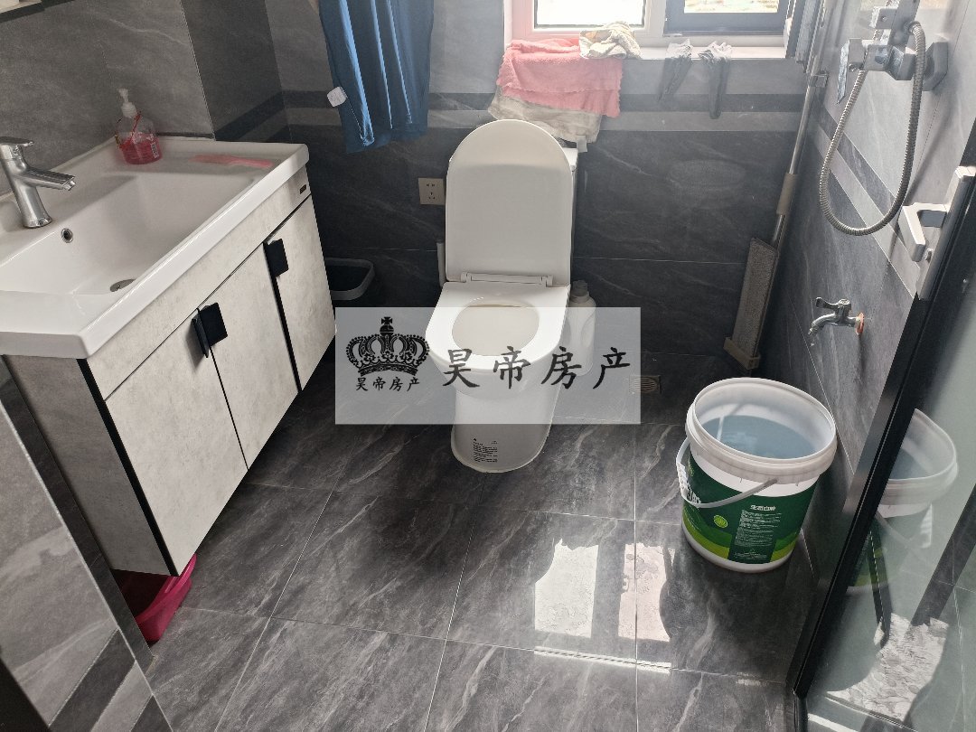 煜景花园,煜景花园三室两厅两卫的  南北通透  精装修家具家电全带4