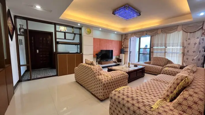 梅水路南向电梯高楼鸿都帝景湾花园小区大三房鸿都小学归读公园