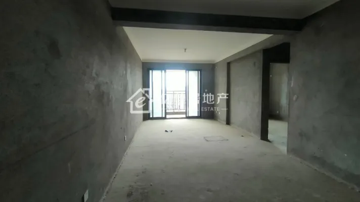 万汇城位置好，好楼层，送储藏室，好楼层价格美丽！