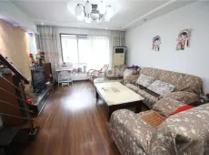 东兴区|宝洁花园5室3厅3卫出售