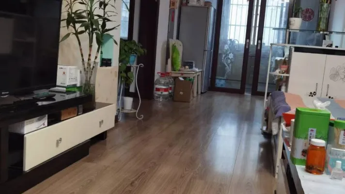 交通便利，周围配套设施齐全