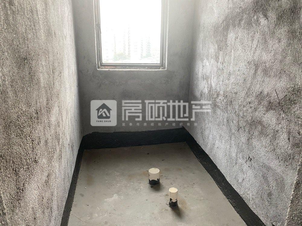 袁州区袁州毛坯3室2厅2卫二手房出售5