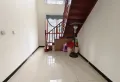 南河顶跃4室，带露台，9成新12