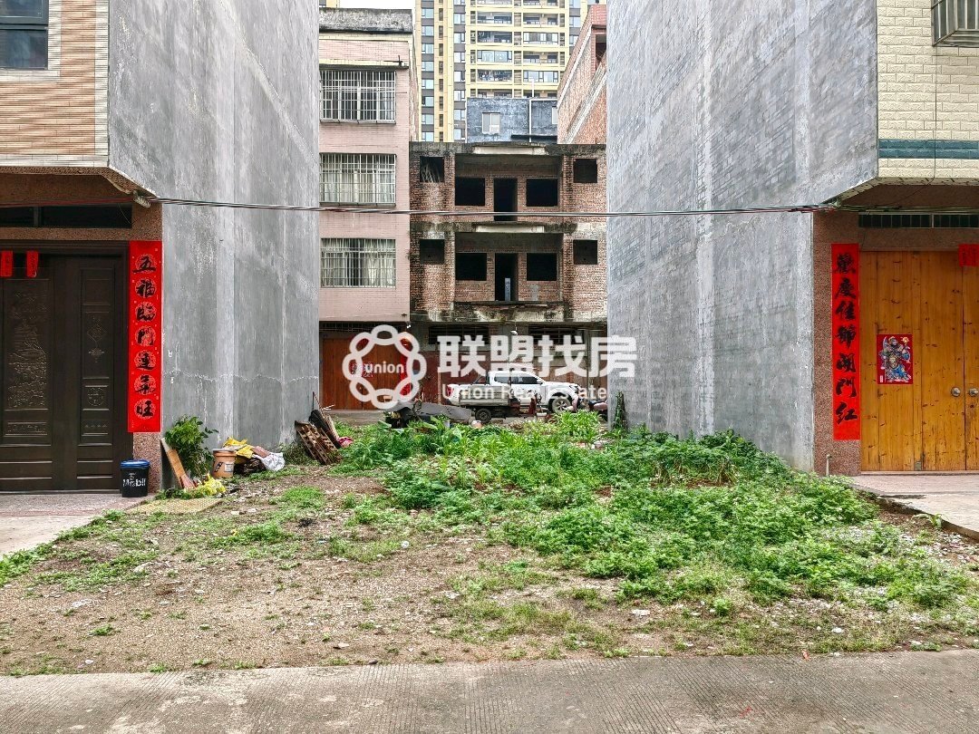 港南占天占地,港南二中旁宅基地学校环伺，48平 门前15米路售54.5万1