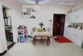 福田花园，精装大三室，电梯中层。5