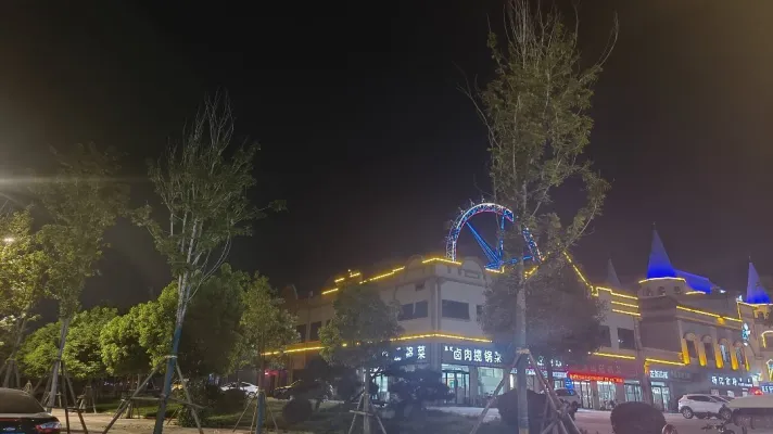 小复式 景观??敌，湿地公园学校紧挨着