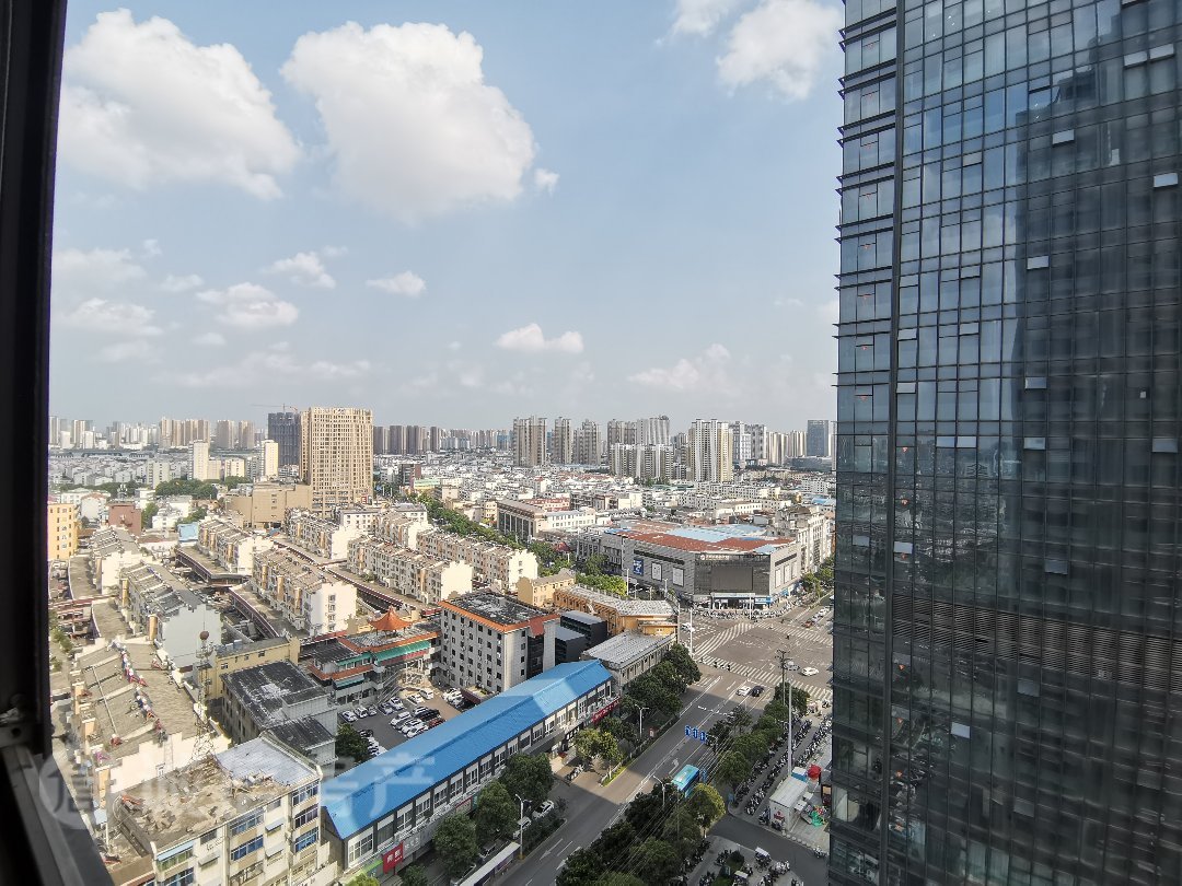 CBD万达广场,CBD万达广场周边配套完善，毛坯 有钥匙带您看1