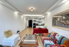 世界城 77.0平米 17000.0元/月