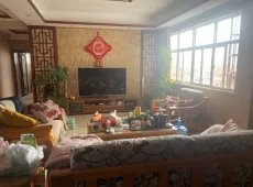 楚雄市|珑曦苑4室2厅2卫出售