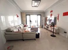 高州市|潘州名门4室2厅2卫出售