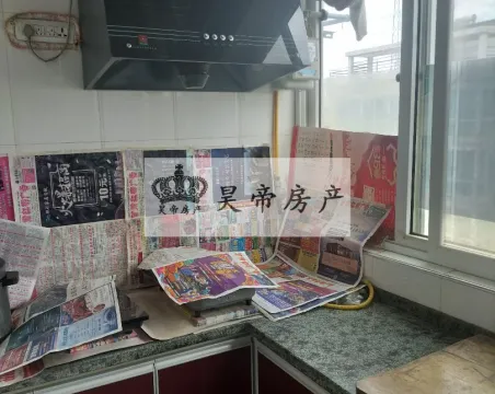 锦绣苑4室1厅2卫朝南北精装