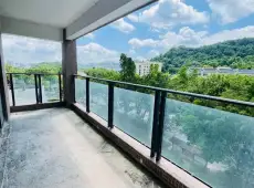 云城区|世纪豪庭4室2厅3卫出售