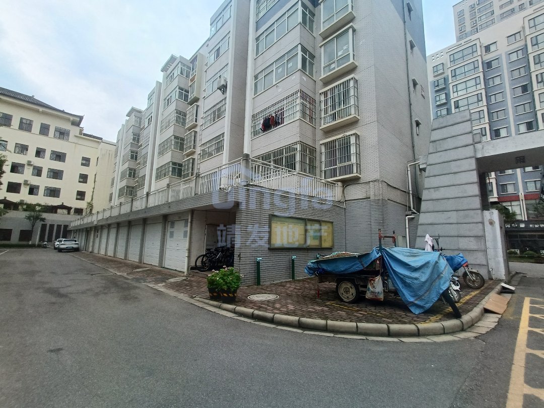 麒麟区东片区毛坯3室2厅1卫二手房出售11