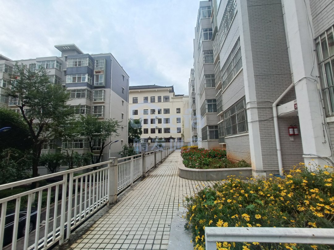 麒麟区东片区毛坯3室2厅1卫二手房出售13