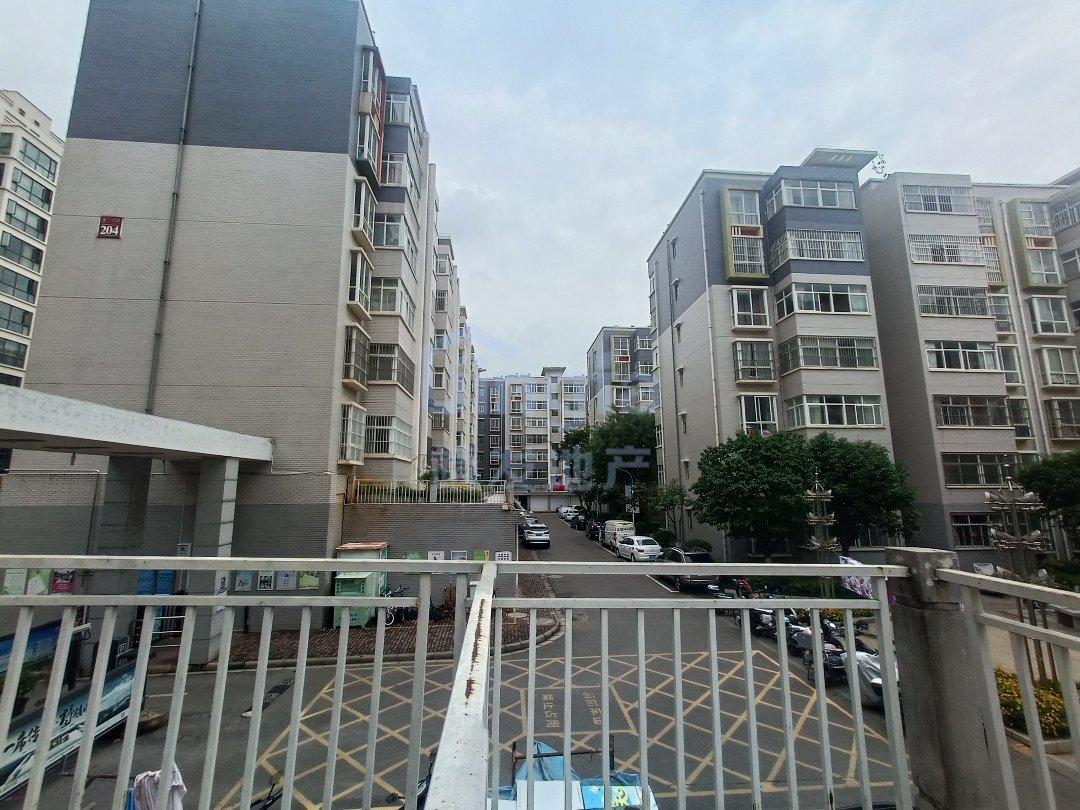 麒麟区东片区毛坯3室2厅1卫二手房出售14
