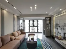 新建区|新建城A7区4室2厅3卫出售